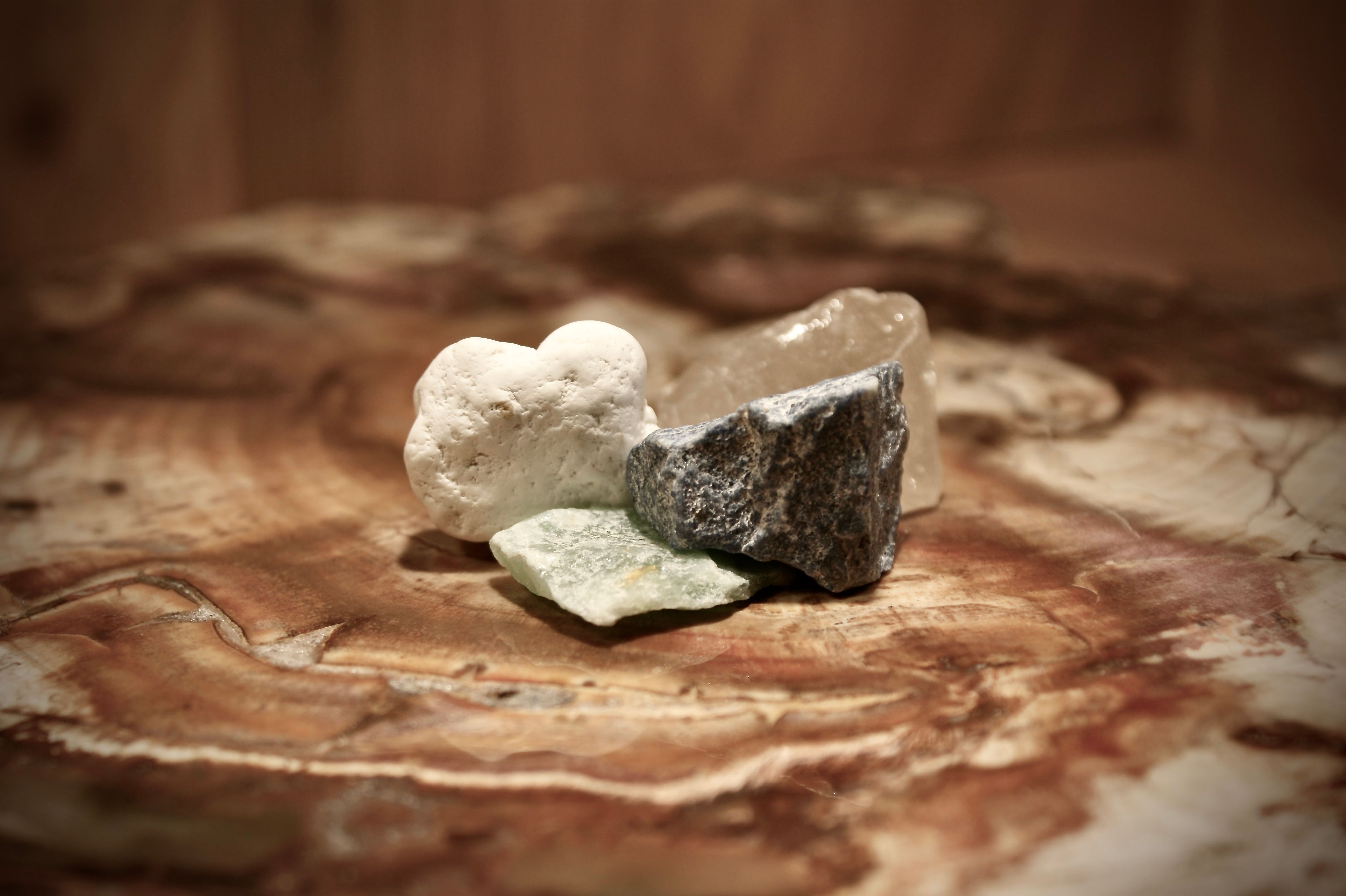Gemstone water blend of rough stones: aventurine, magnesite and smoky quartz