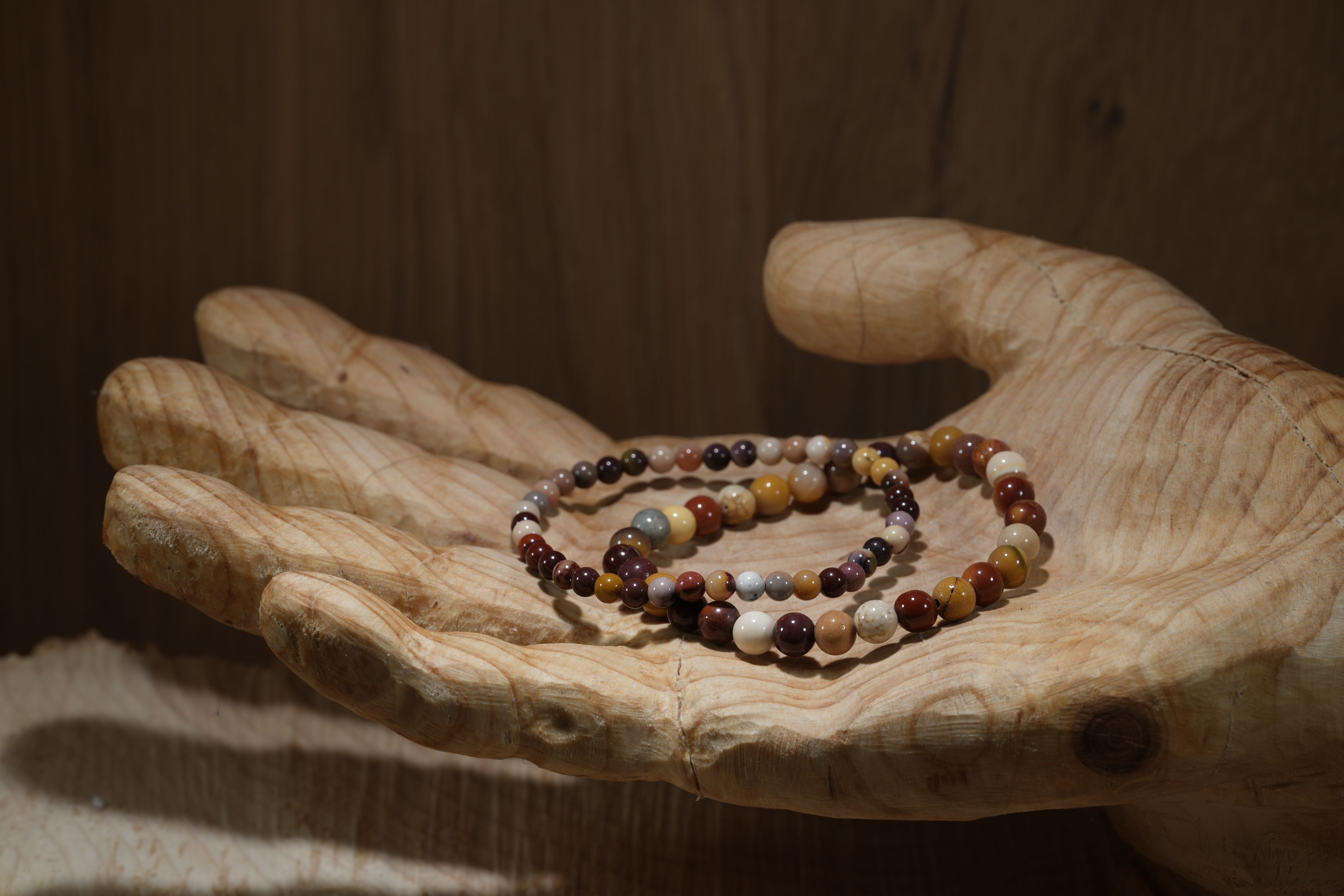 Mookaite, bracelets