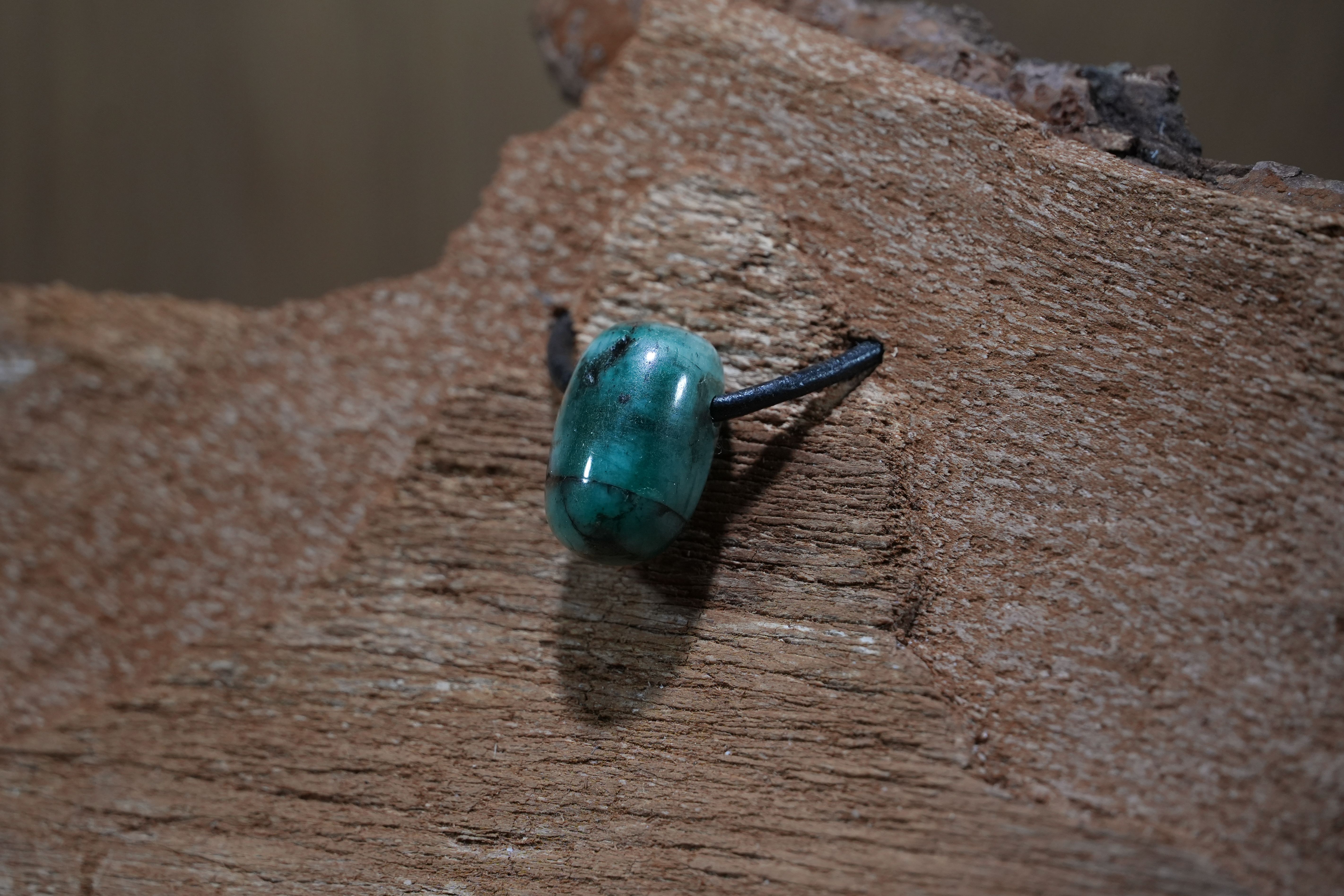 Emerald, Drilled · No. 1, 1.4 × 2 cm