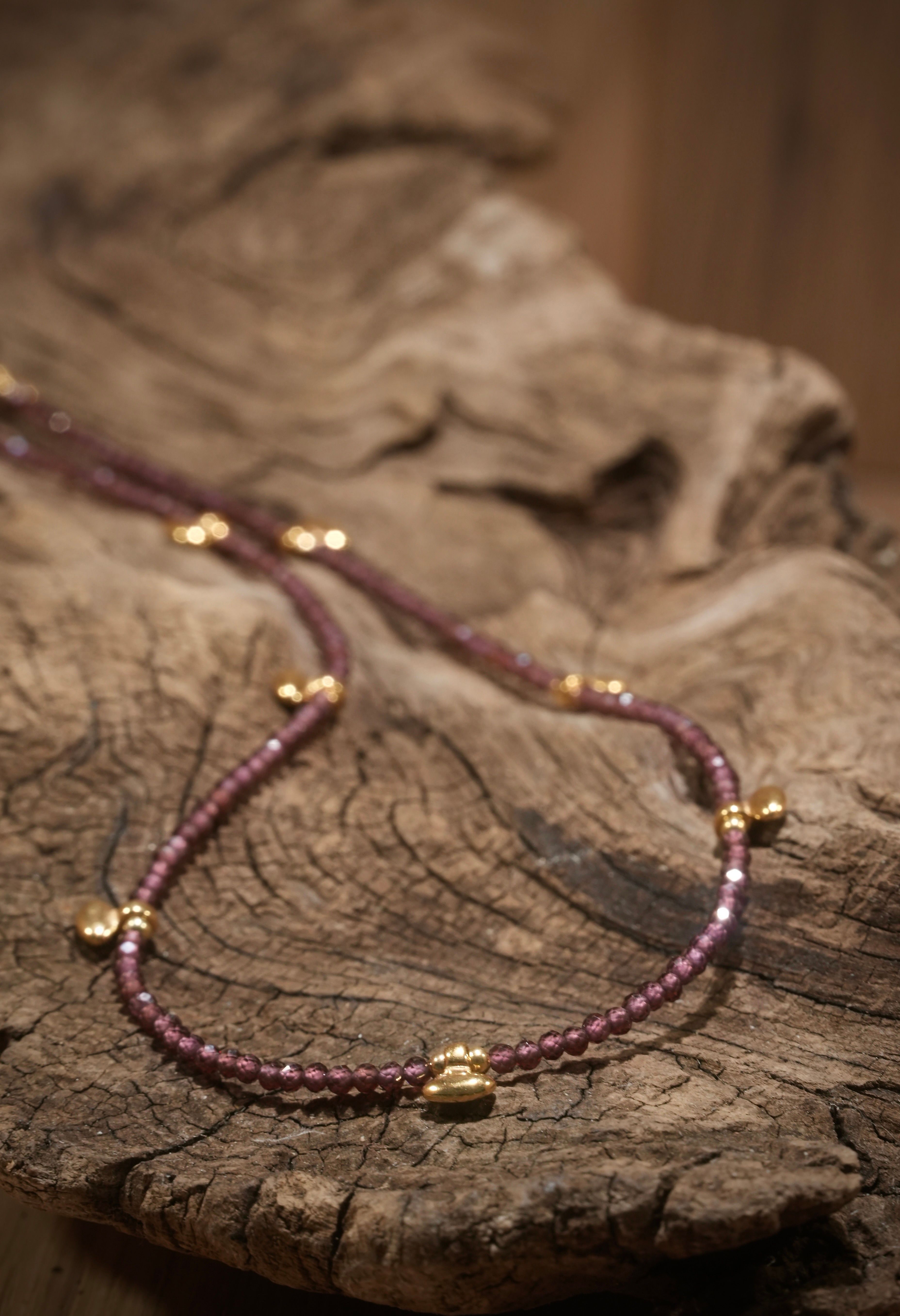 Pyrope garnet boho necklace with small gold-plated parts