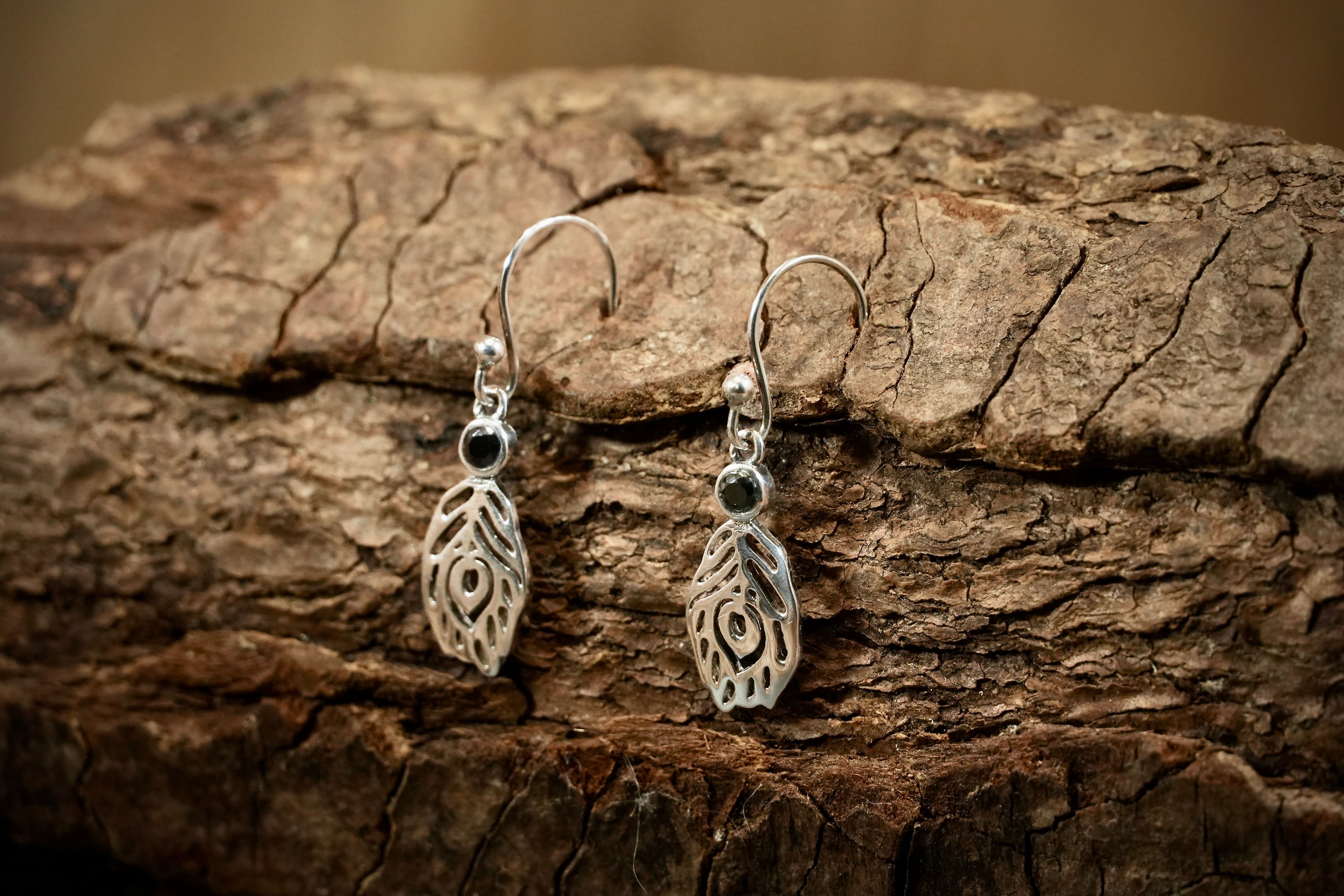 Feather drop earrings with onyx