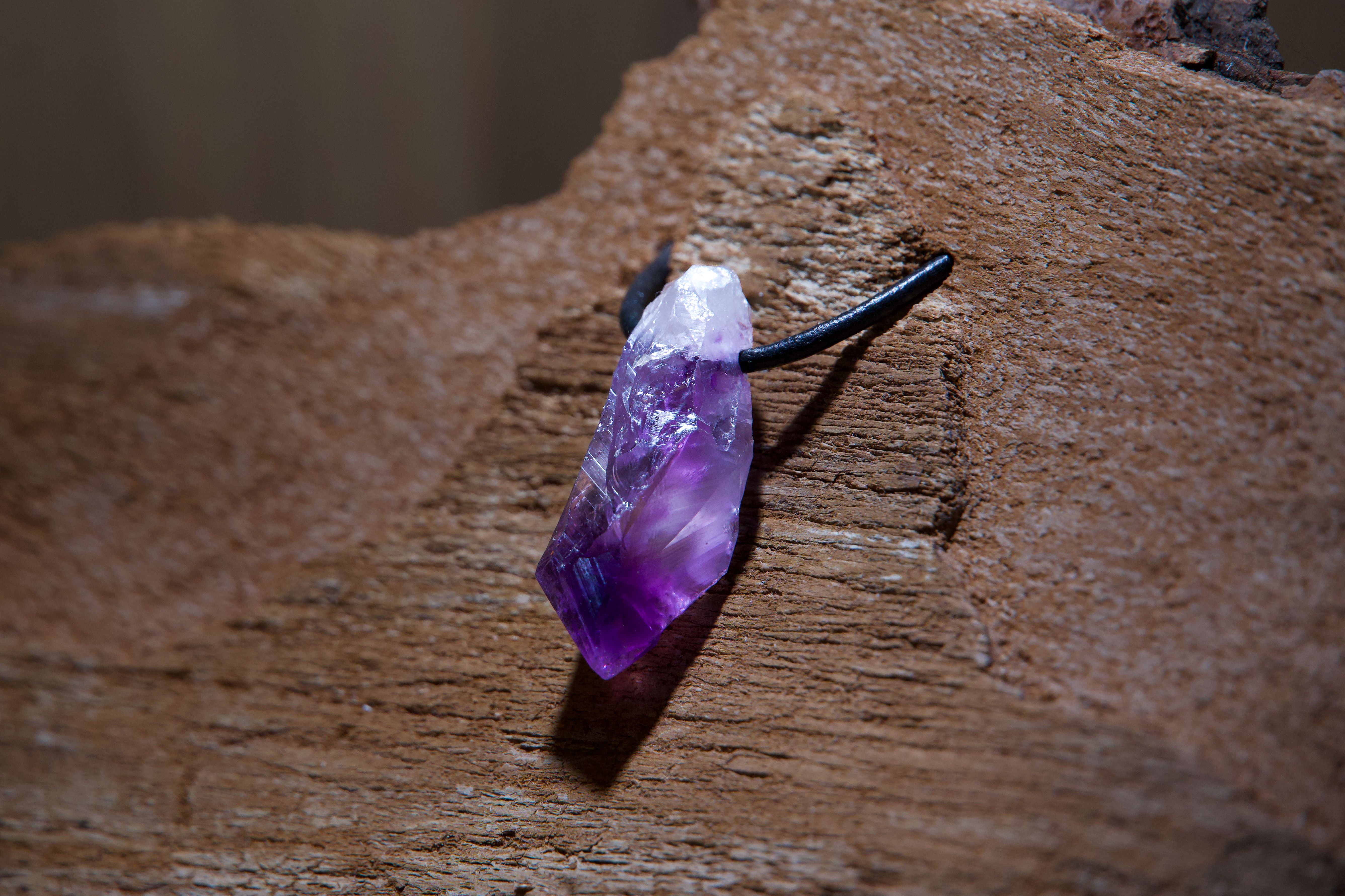 Amethyst pendant, drilled · No. 1, 1.5 × 3.5 cm