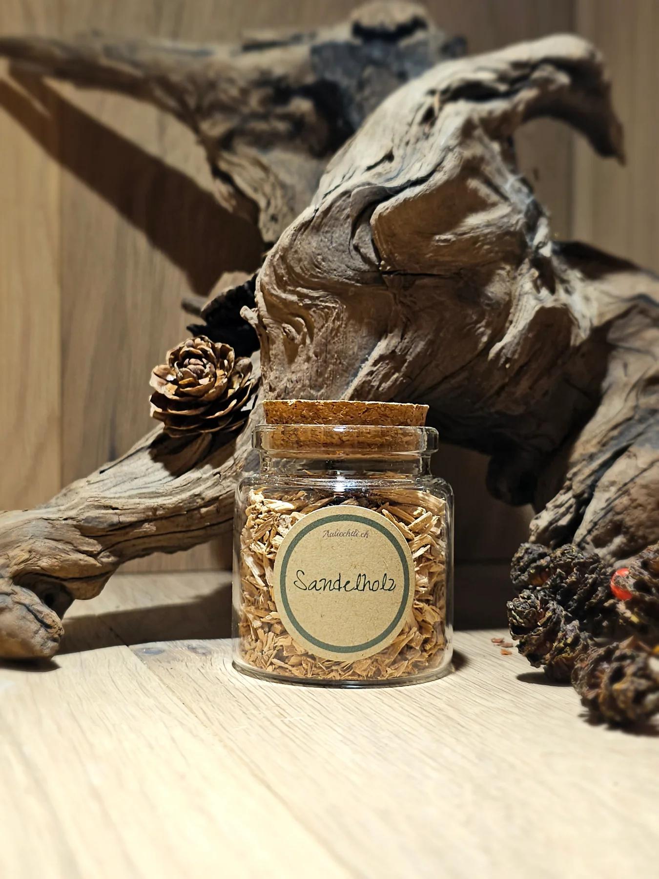 Sandalwood chips